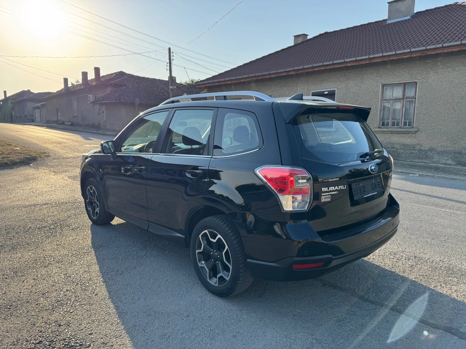 Subaru Forester 2.0 i 4x4 - изображение 2