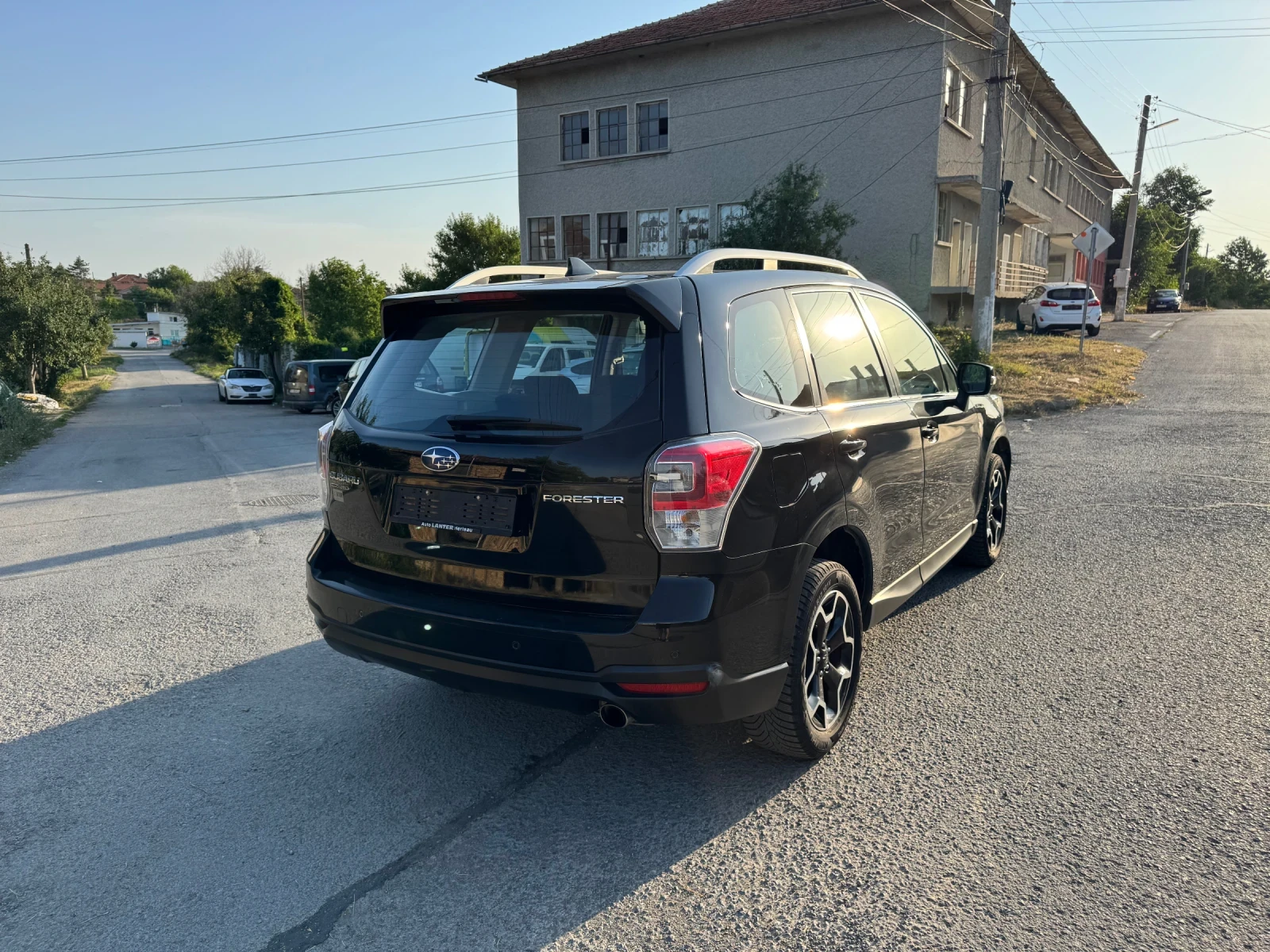 Subaru Forester 2.0 i 4x4 - изображение 3