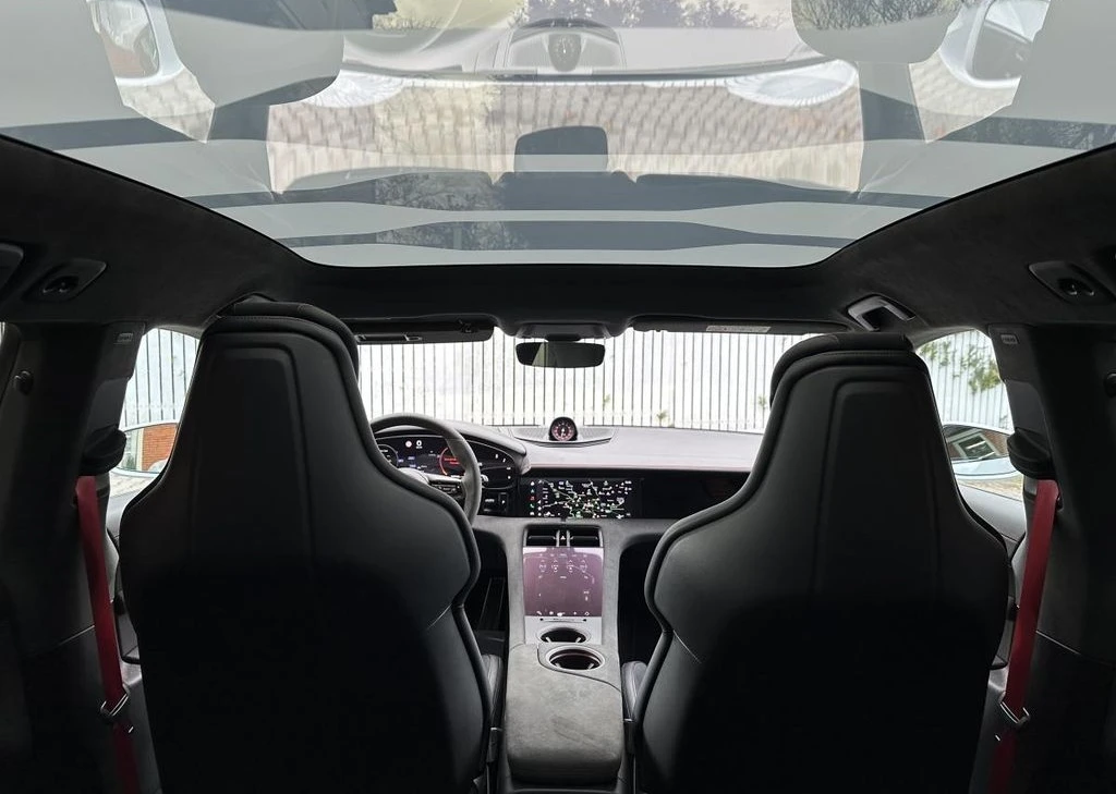 Porsche Taycan GTS Sport Turismo Sport Chrono - изображение 8