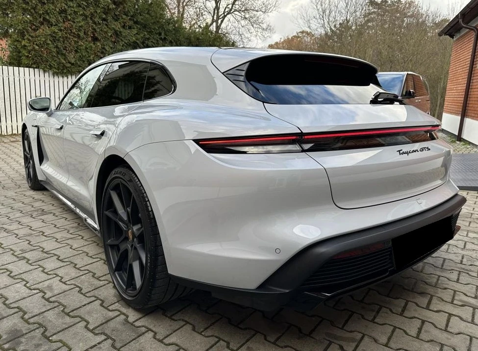 Porsche Taycan GTS Sport Turismo Sport Chrono - изображение 3