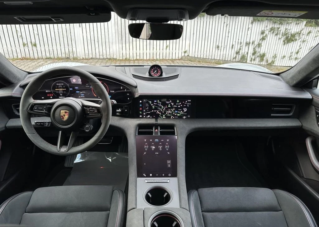 Porsche Taycan GTS Sport Turismo Sport Chrono - изображение 7