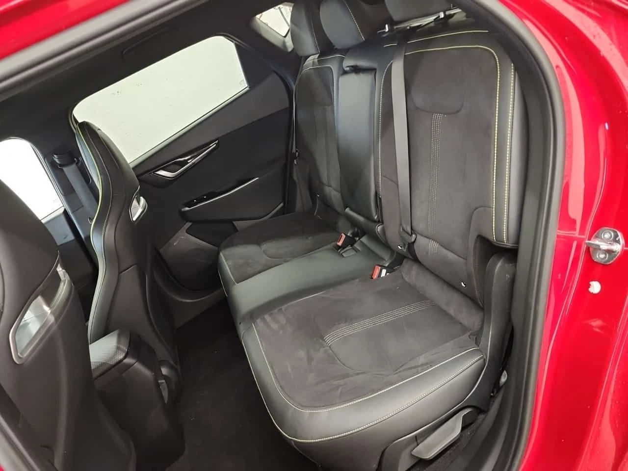 Kia EV6 GT  CARFAX | Mobile.bg � ����������� 12