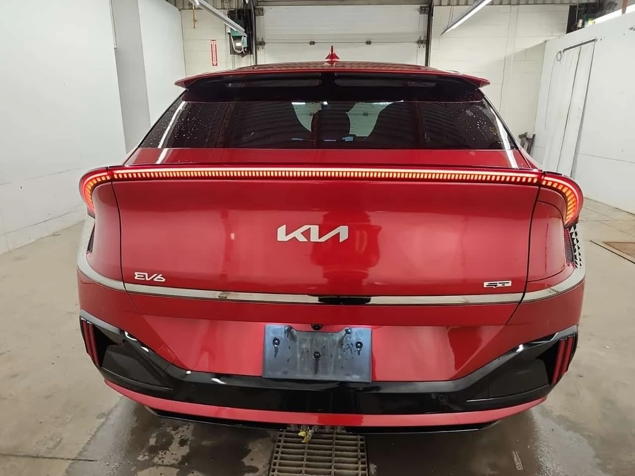 Kia EV6 GT  CARFAX | Mobile.bg � ����������� 17