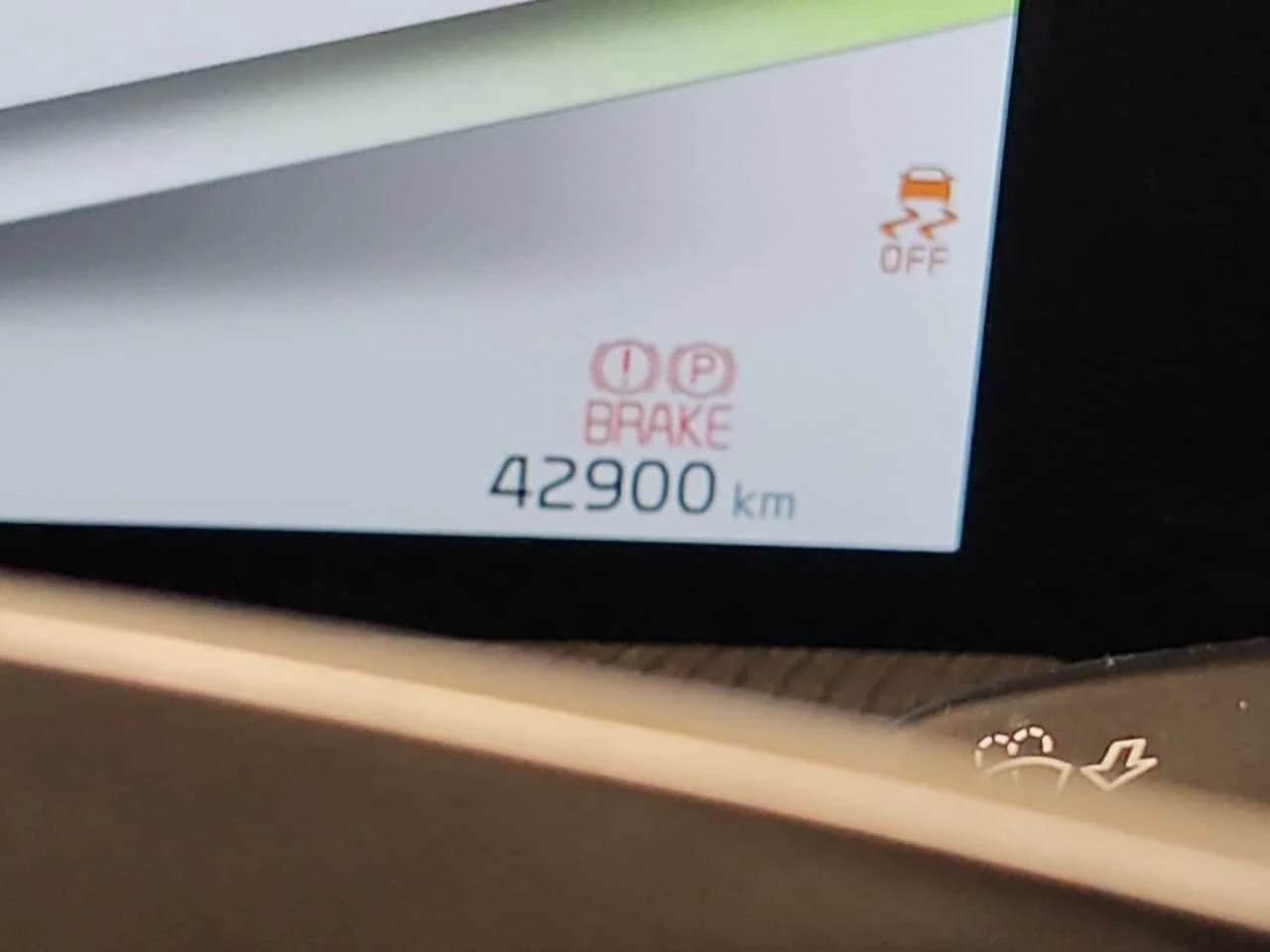 Kia EV6 GT  CARFAX - изображение 9