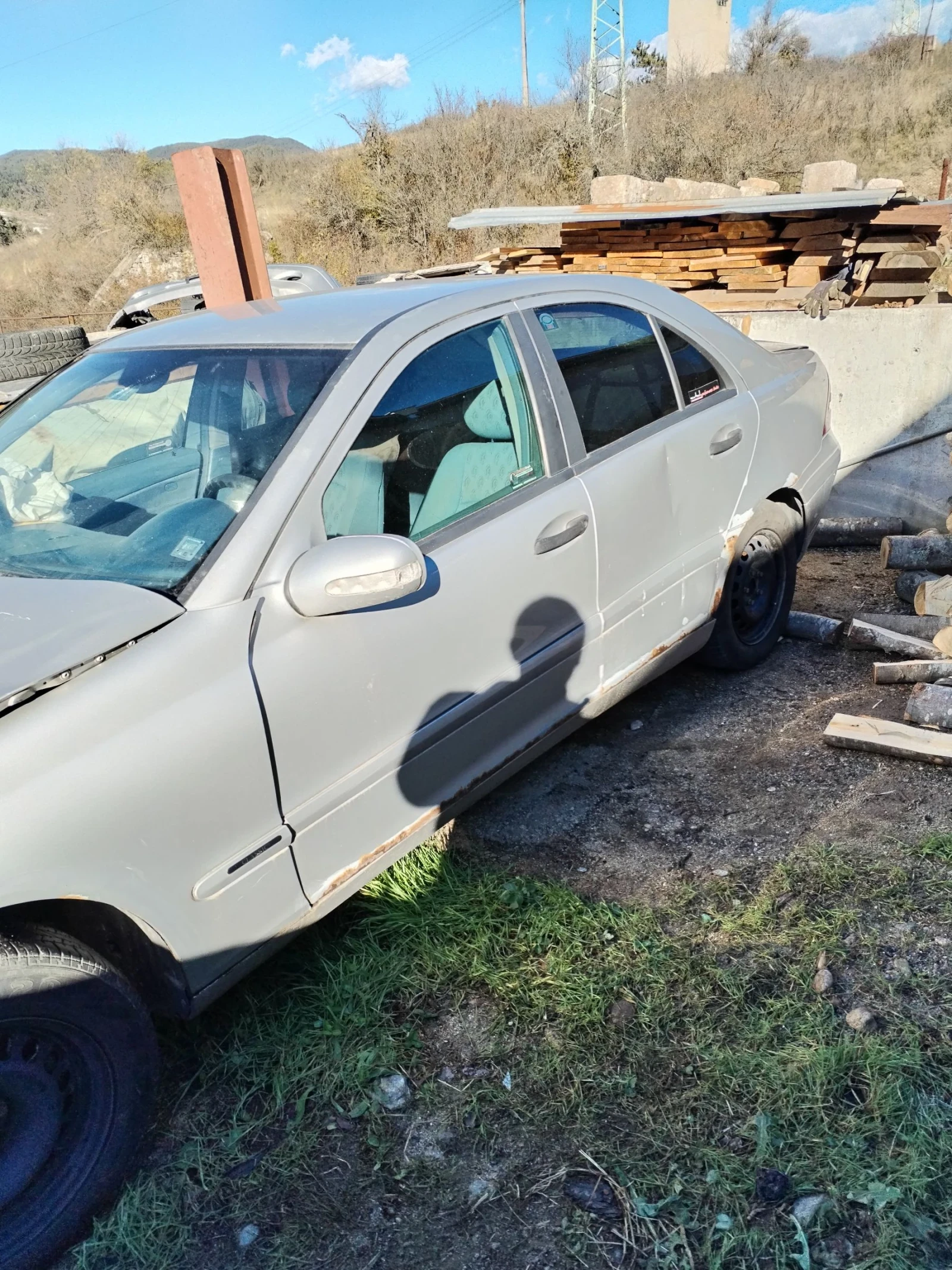 Mercedes-Benz C 220, снимка 4 - Автомобили и джипове - 54142832