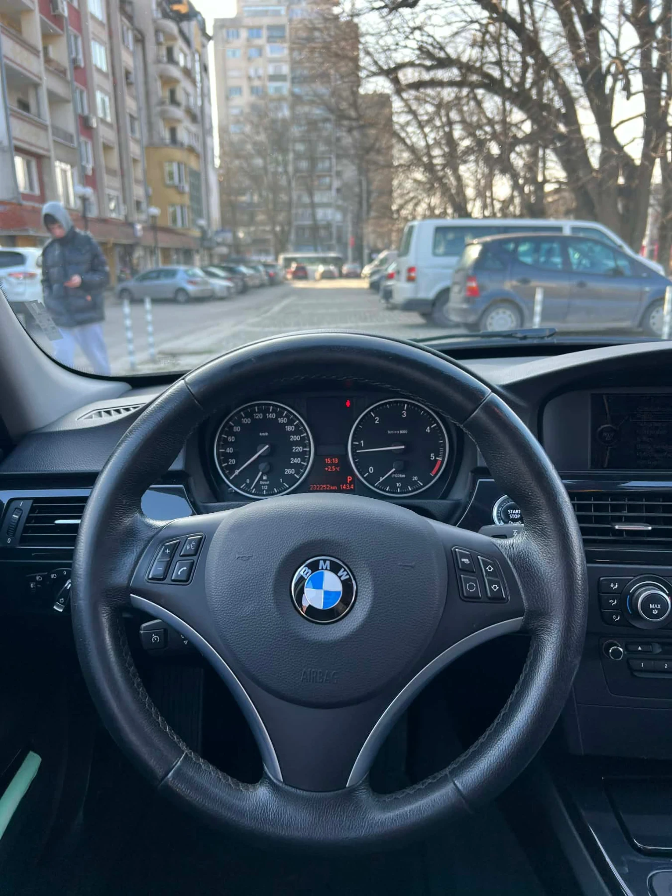 BMW 330, снимка 10 - Автомобили и джипове - 53694628