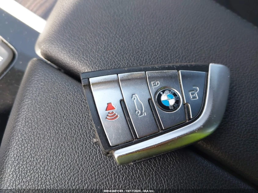 BMW 530E 2l Iperformance, снимка 11 - Автомобили и джипове - 53773832
