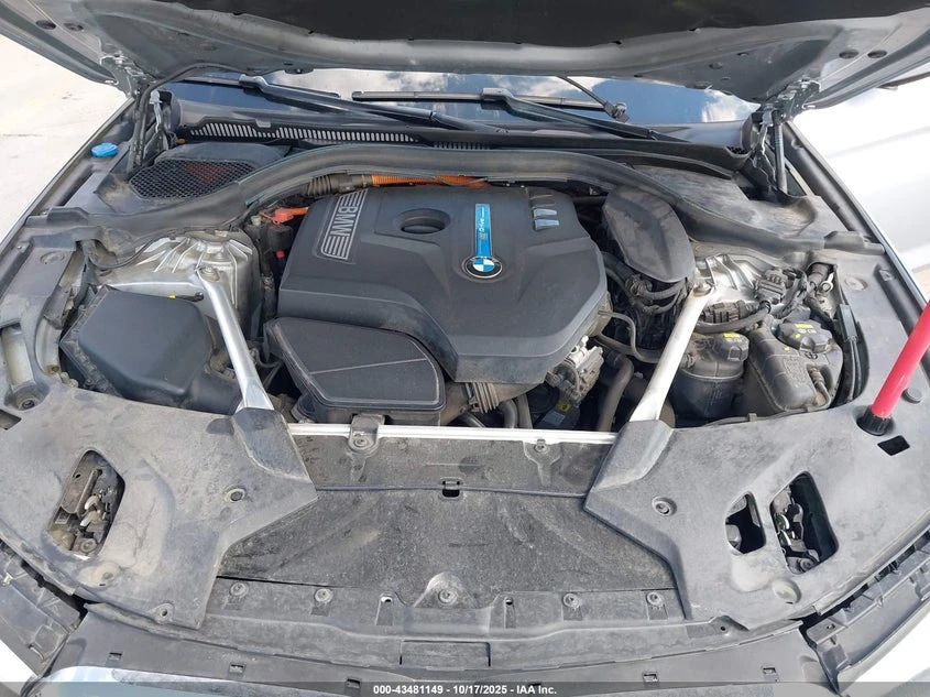 BMW 530E 2l Iperformance, снимка 10 - Автомобили и джипове - 53773832