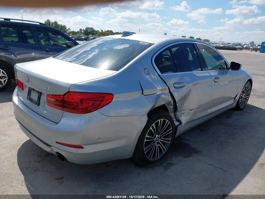 BMW 530E 2l Iperformance, снимка 4 - Автомобили и джипове - 53773832