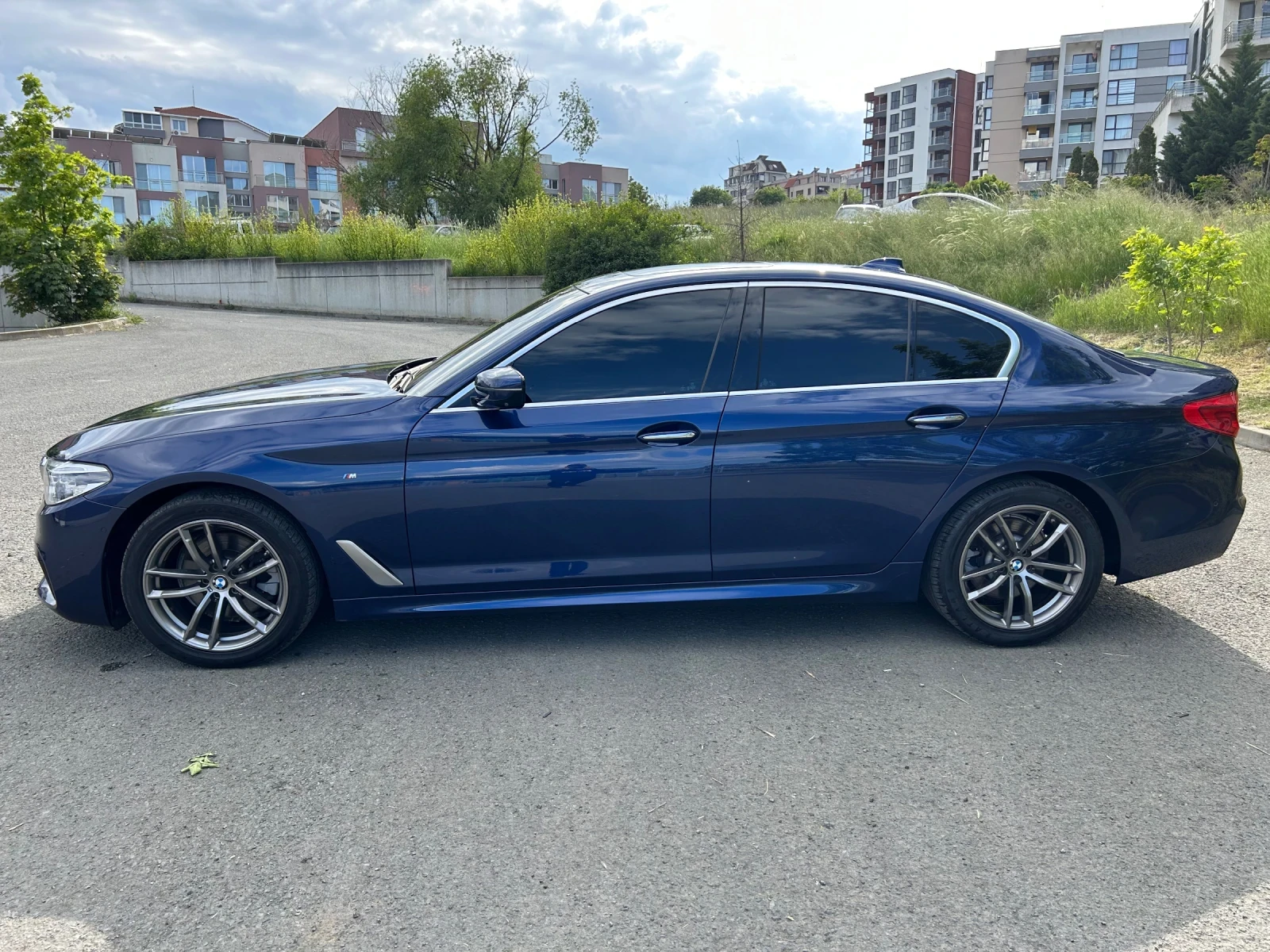 BMW 520 X Drive , снимка 3 - Автомобили и джипове - 54597858