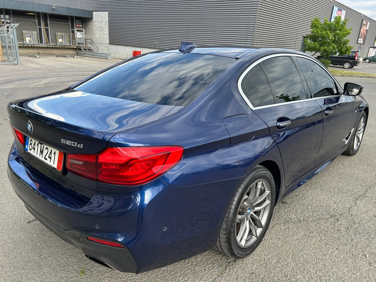 BMW 520 X Drive , снимка 6 - Автомобили и джипове - 54597858