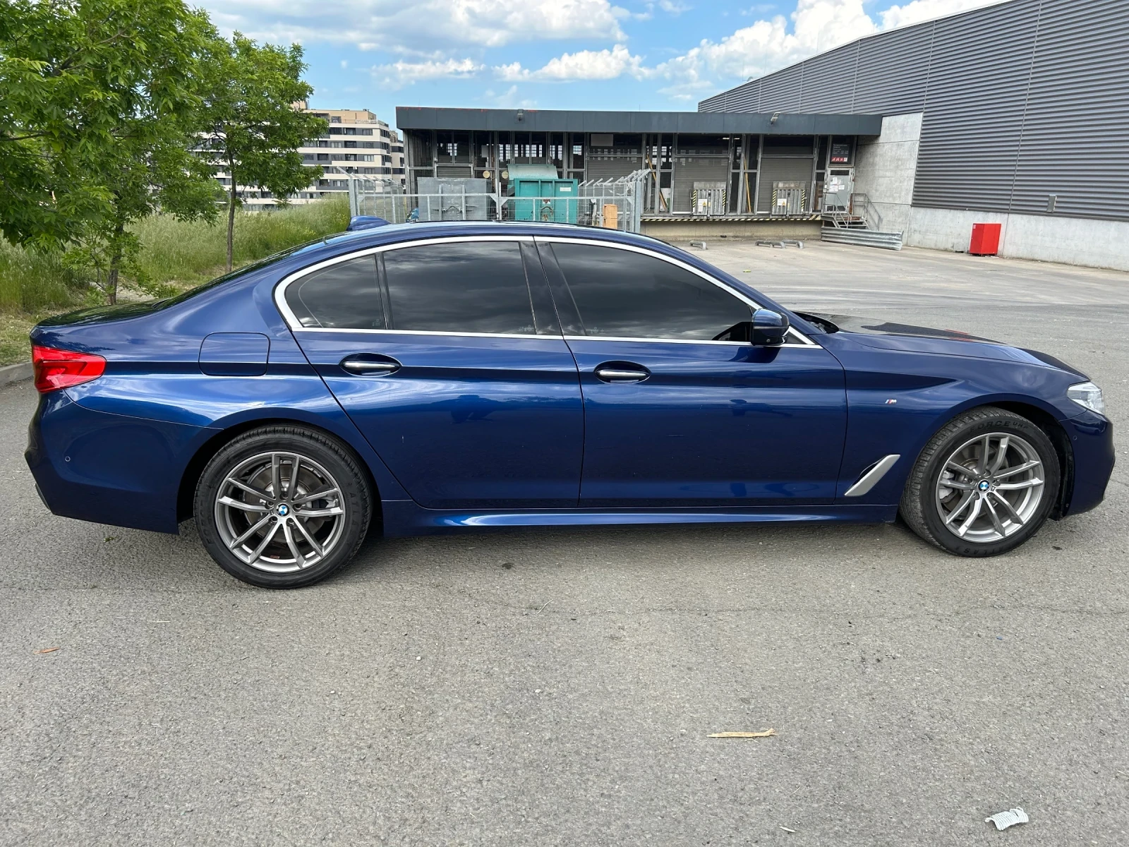 BMW 520 X Drive , снимка 7 - Автомобили и джипове - 54597858