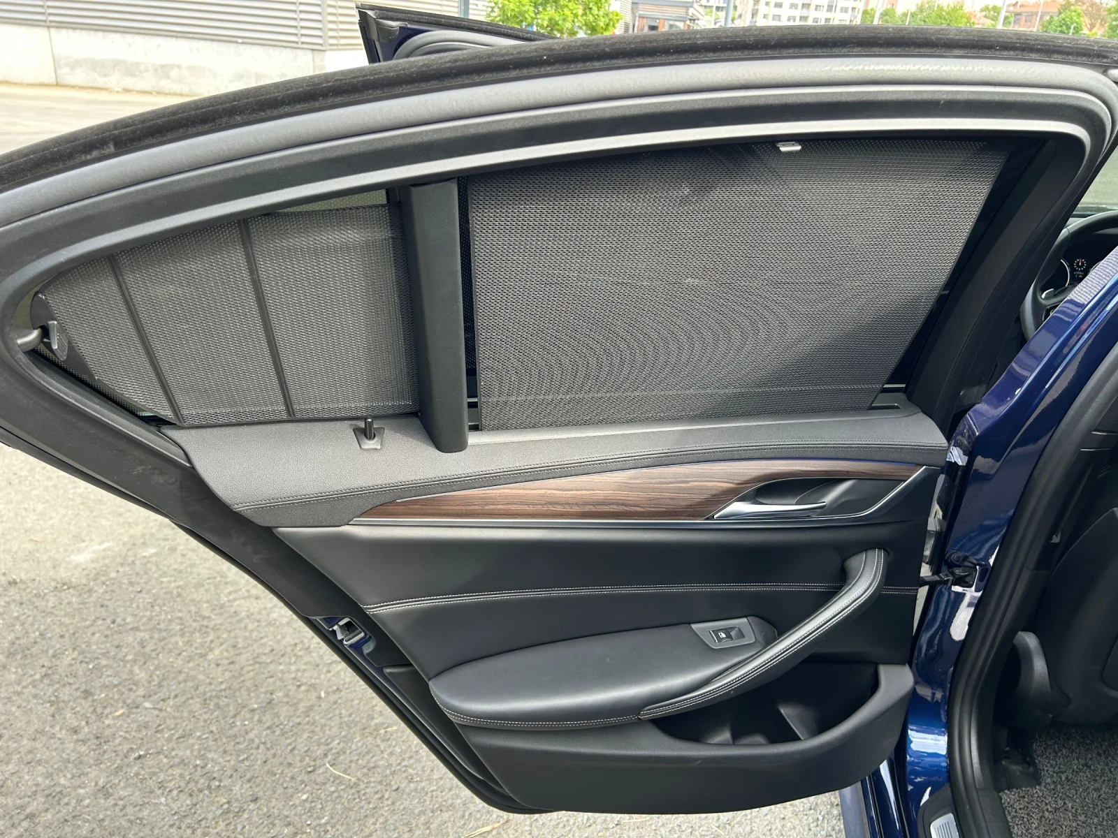 BMW 520 X Drive , снимка 11 - Автомобили и джипове - 54597858