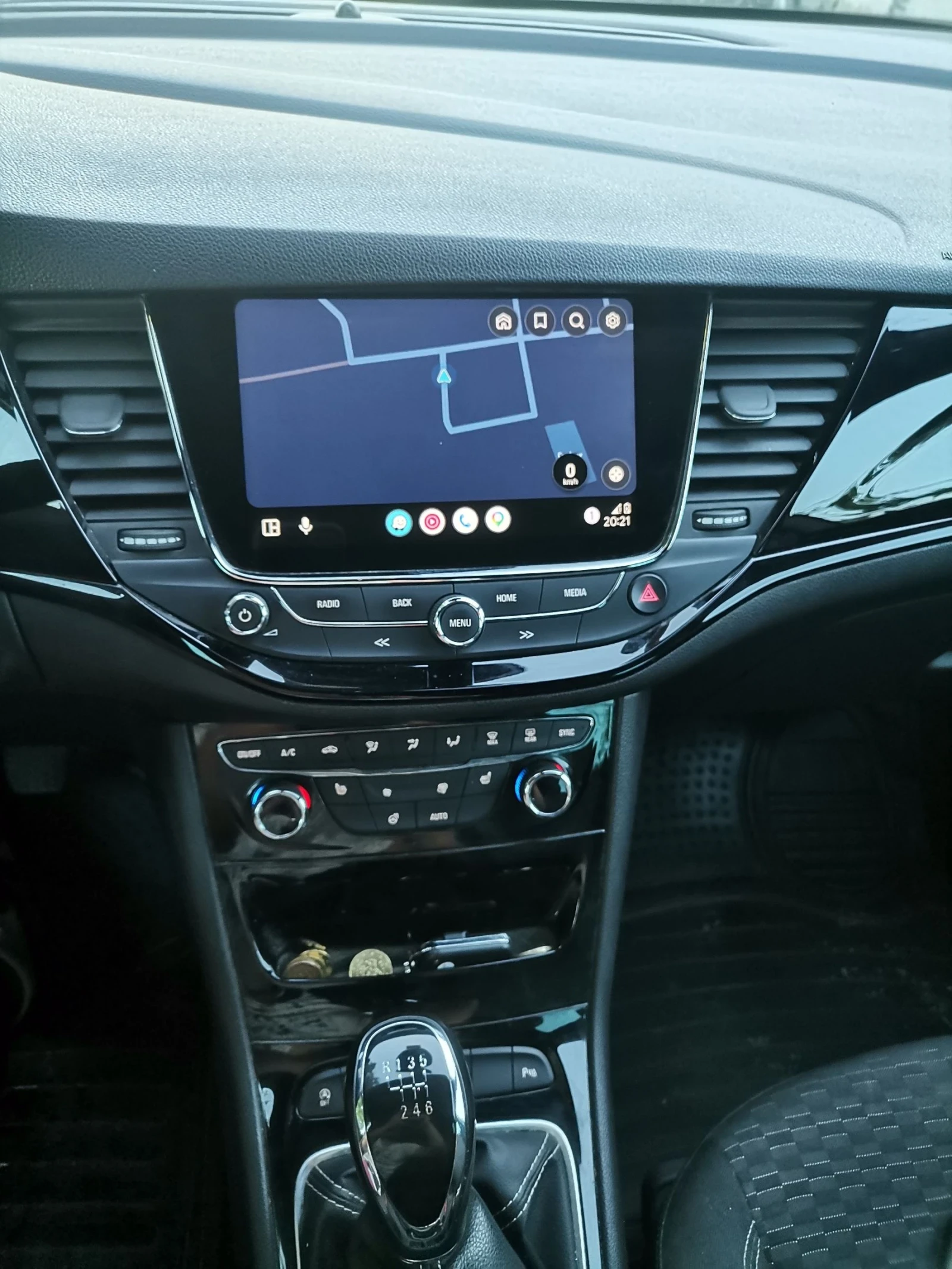 Opel Astra 1.6 CDTI, снимка 12 - Автомобили и джипове - 54811927