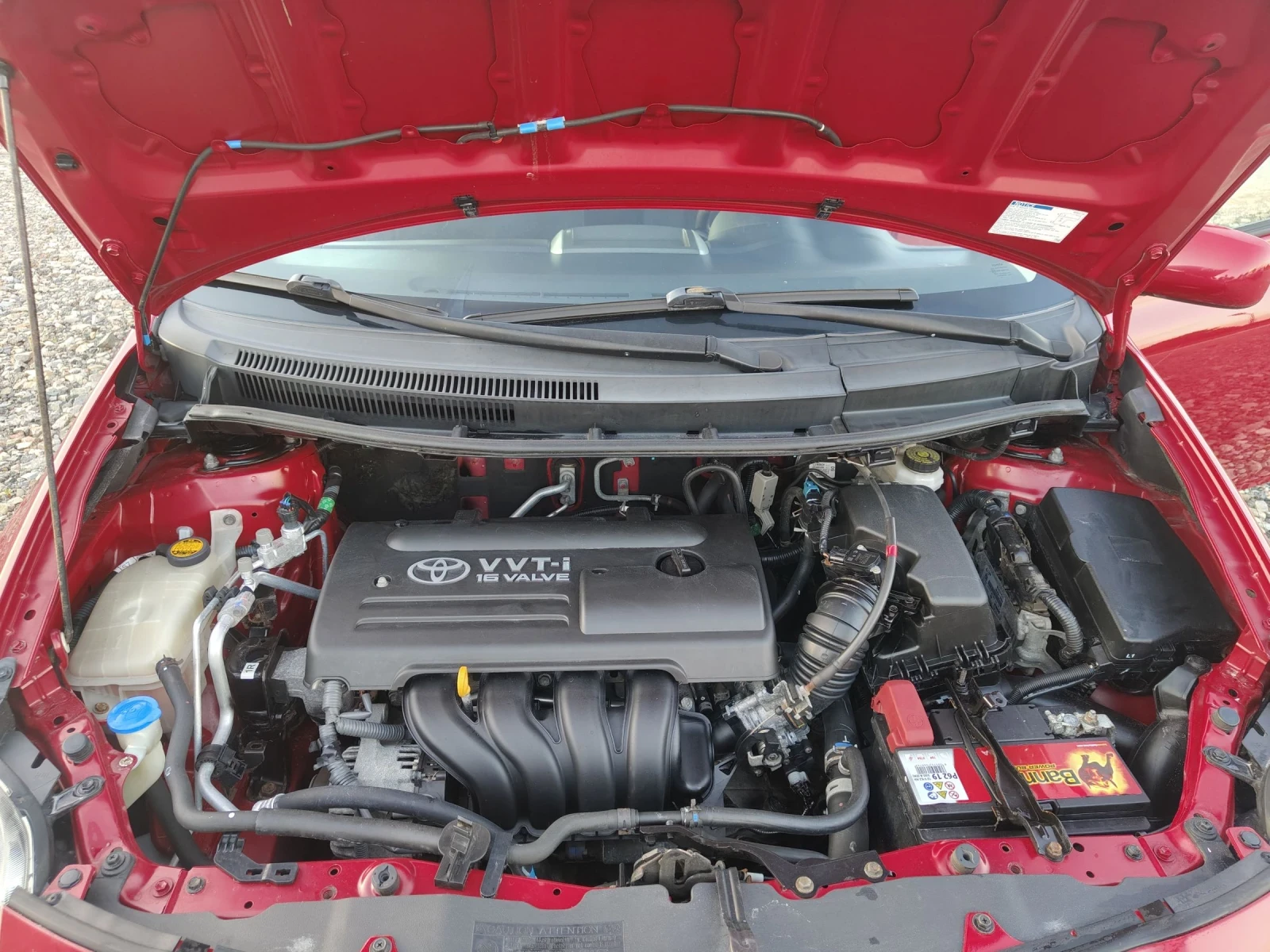 Toyota Auris 1.4i 97, снимка 15 - Автомобили и джипове - 54813010