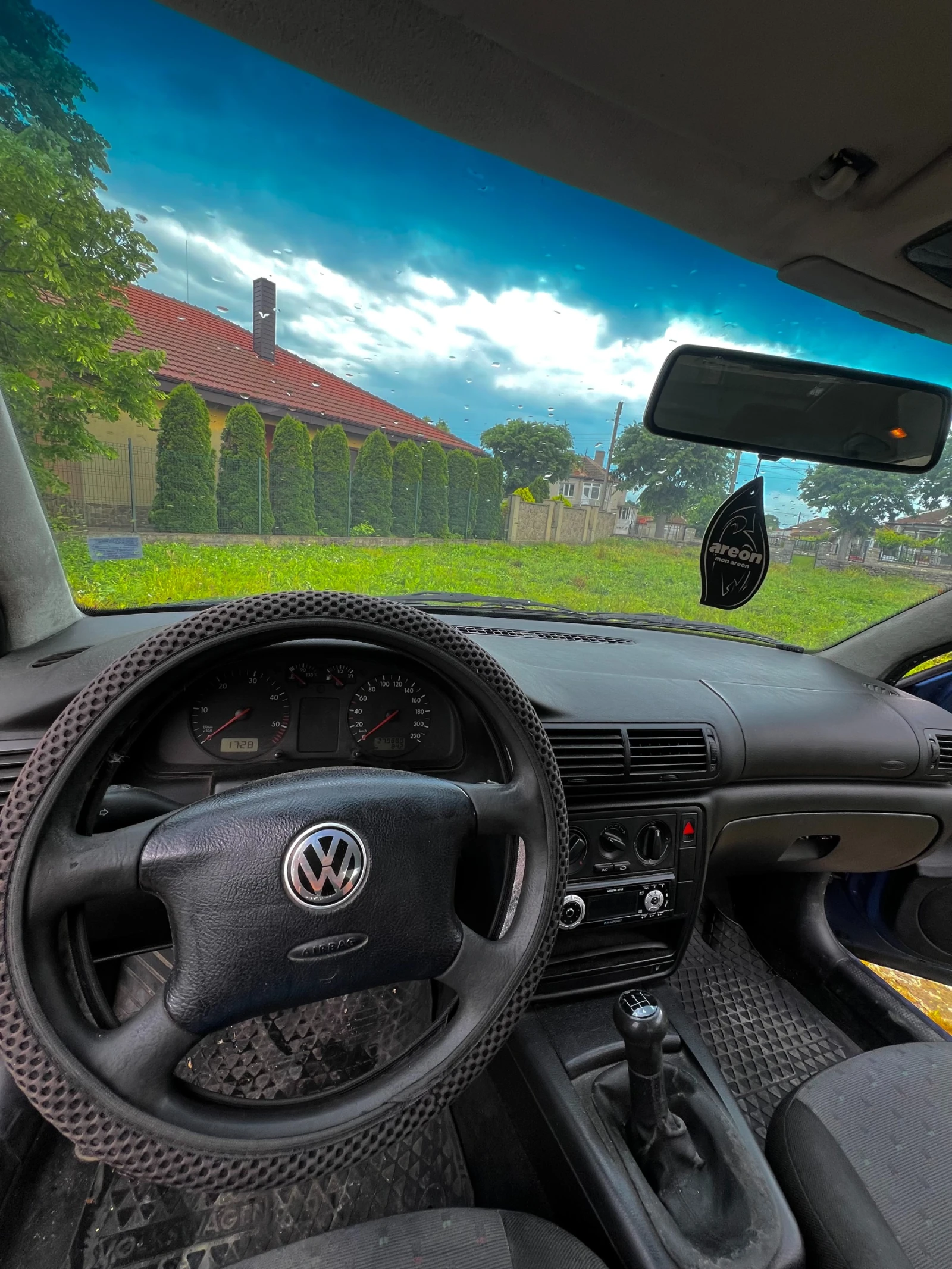 VW Passat, снимка 4 - Автомобили и джипове - 55001866