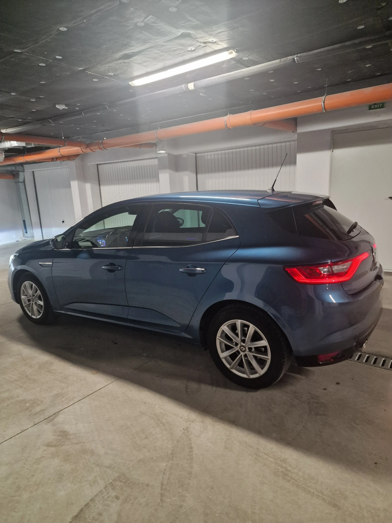 Renault Megane Intens, снимка 12 - Автомобили и джипове - 55185933