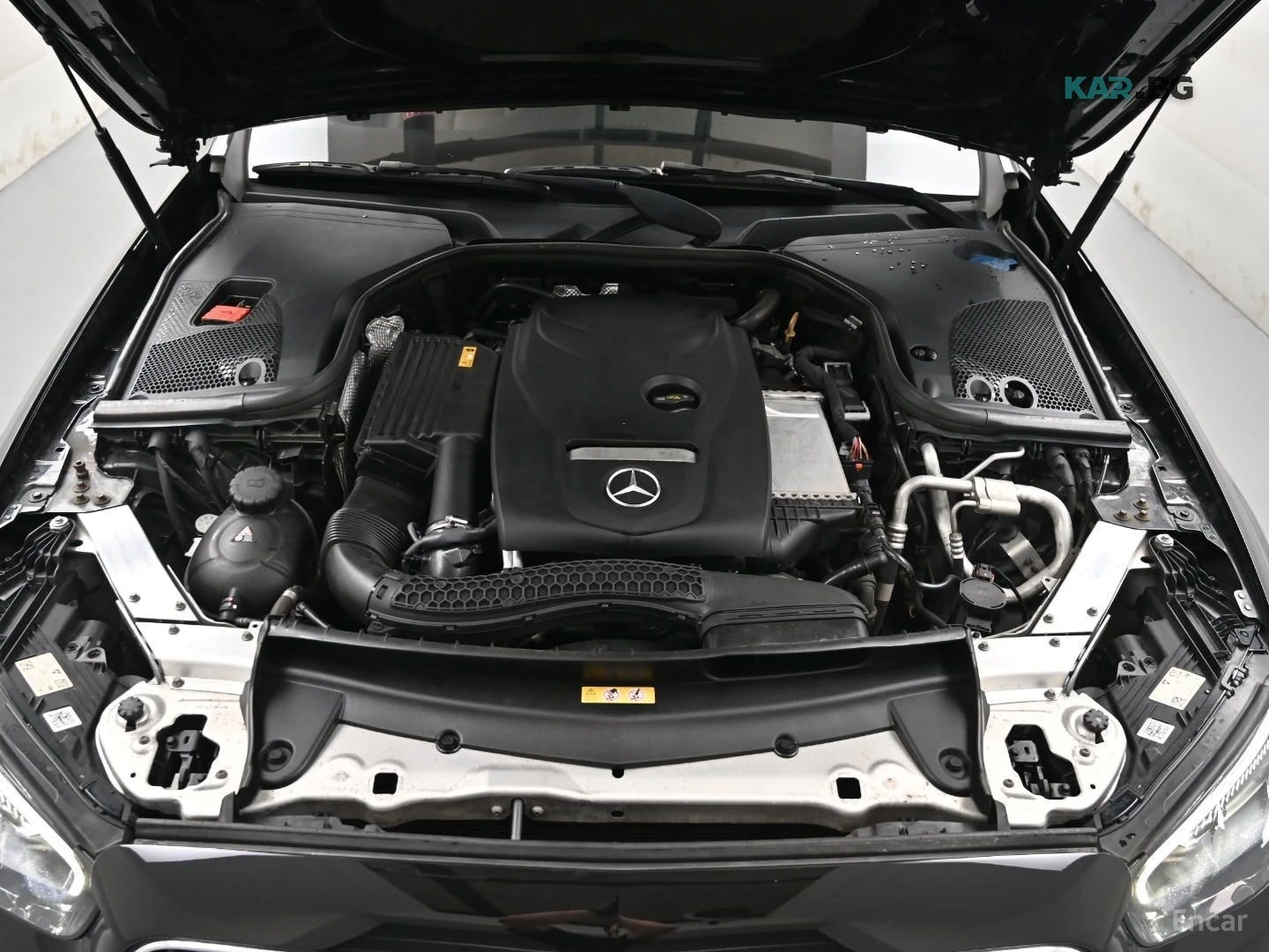 Mercedes-Benz E 250 ПОДГРЕВ* КАМЕРА* ПАНО* КОЖА* , снимка 6 - Автомобили и джипове - 55729431