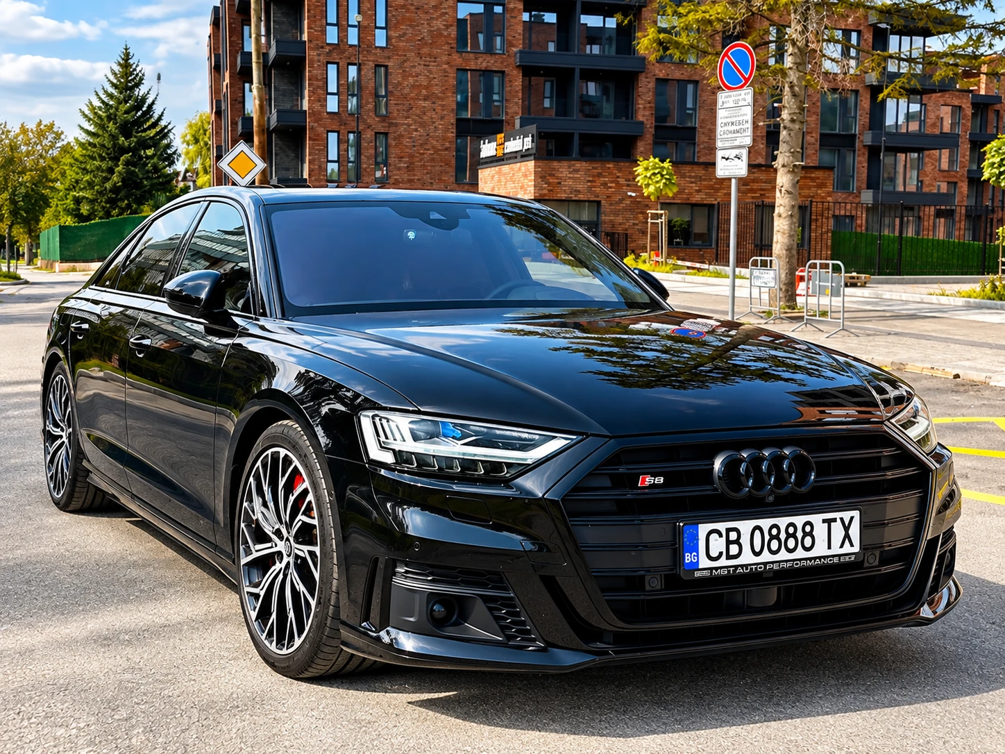 Audi S8