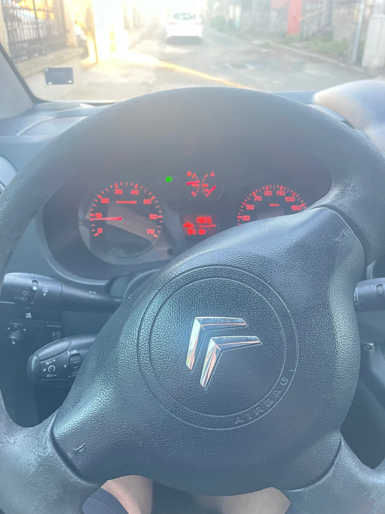 Citroen Berlingo 1.6 HDI, снимка 6 - Автомобили и джипове - 55963492