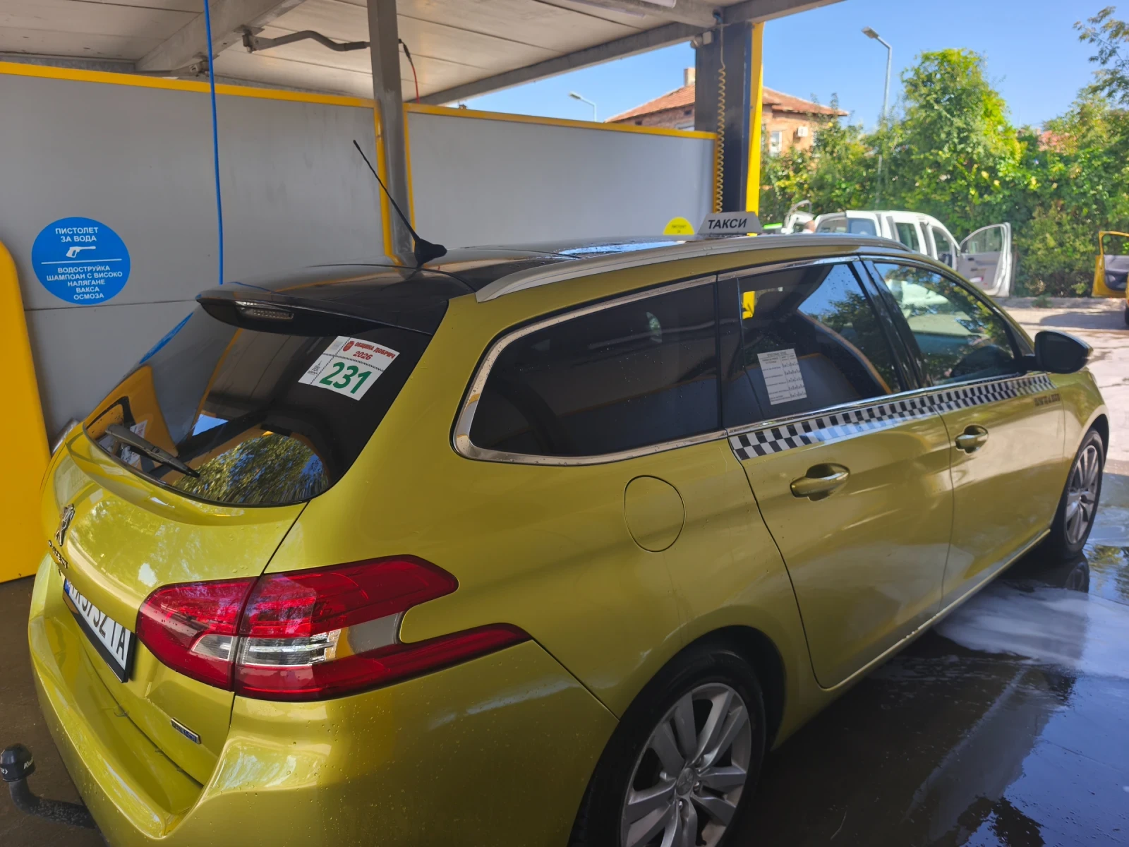 Peugeot 308 1.6 BLUE HDI , снимка 4 - Автомобили и джипове - 56137430
