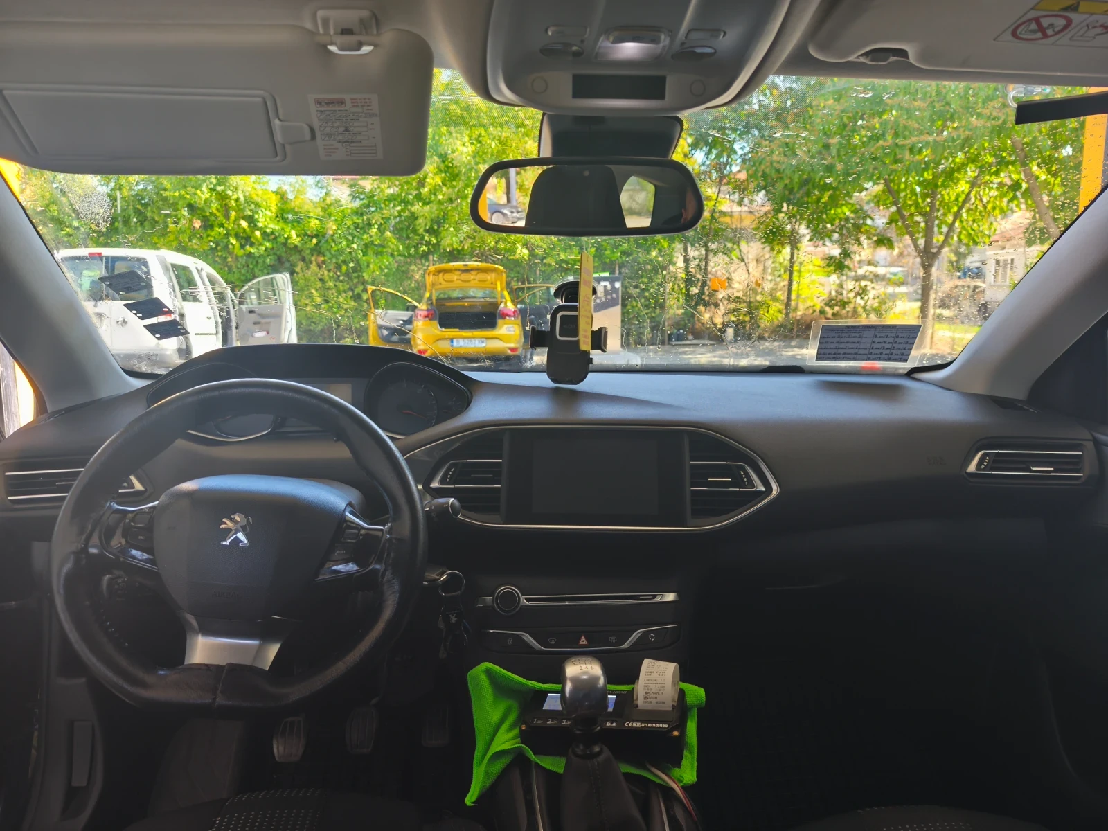 Peugeot 308 1.6 BLUE HDI , снимка 7 - Автомобили и джипове - 56137430