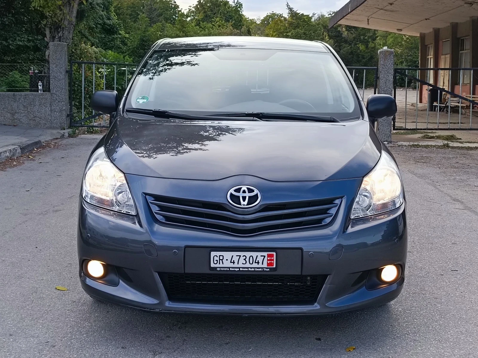 Toyota Verso 1.8i-147кс-ШВЕЙЦАРИЯ-РЪЧКА-6ск