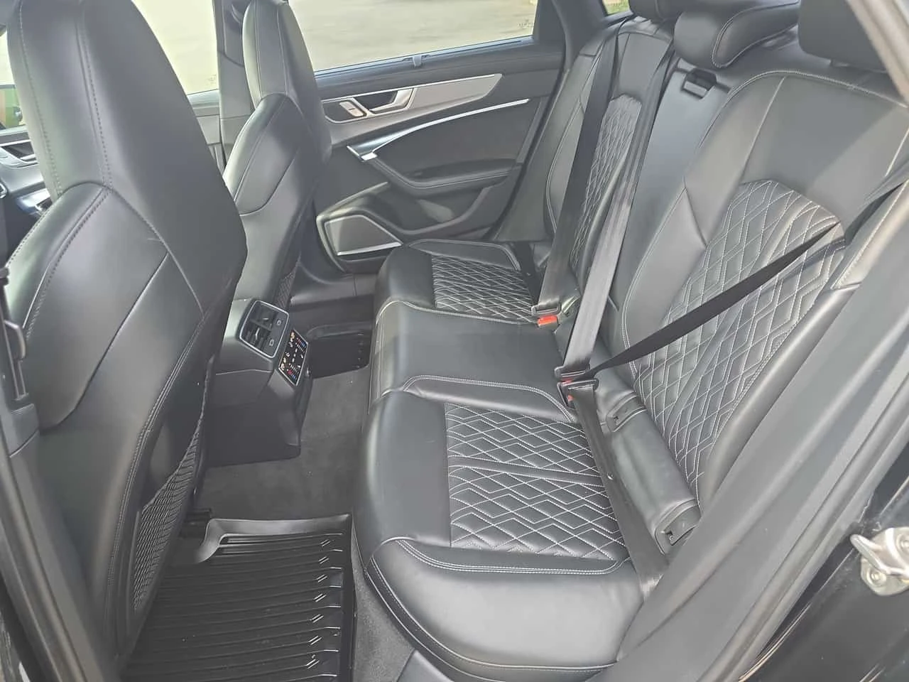 Audi S6 /Distronic / B&O / 360 / Carfax / Автокредит , снимка 12 - Автомобили и джипове - 56207891