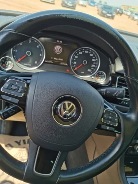 VW Touareg ВИДЕО Запазена и поддържана 3.0 V6 - 32999 лв. - 27336867 | Car24.bg