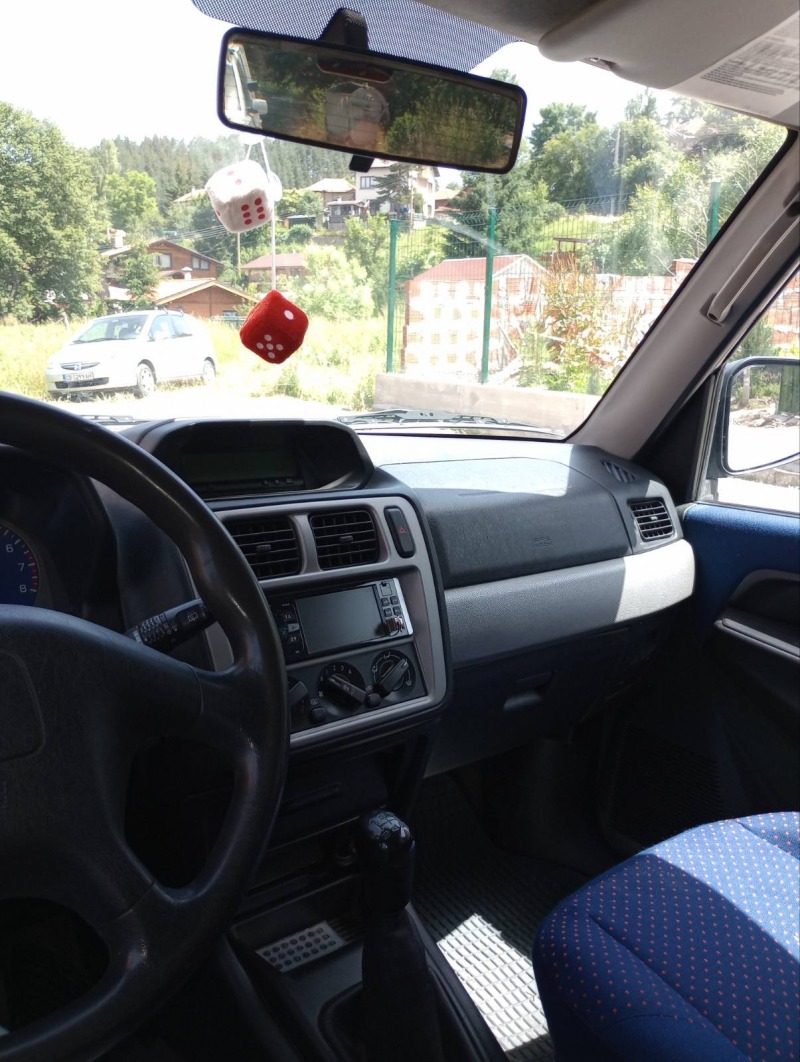 Mitsubishi Pajero pinin, снимка 6 - Автомобили и джипове - 46321051