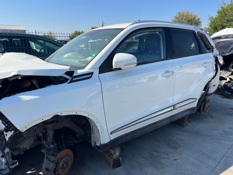 Suzuki Vitara 1.6i-avtomat-, снимка 1 - Автомобили и джипове - 47384196