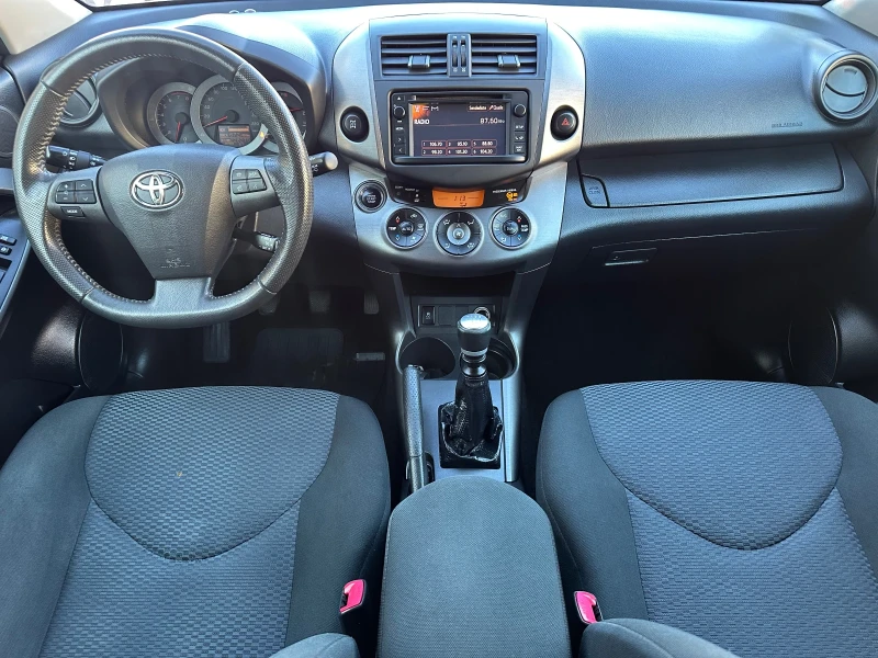 Toyota Rav4 2.0i - 4x4 , Keyless , снимка 10 - Автомобили и джипове - 48387531