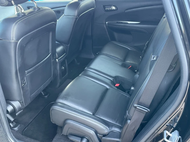 Fiat Freemont НОВ ВНОС ИТАЛИЯ 4x4 7 МЕСТА НАВИГАЦИЯ КОЖА, снимка 10 - Автомобили и джипове - 51049956