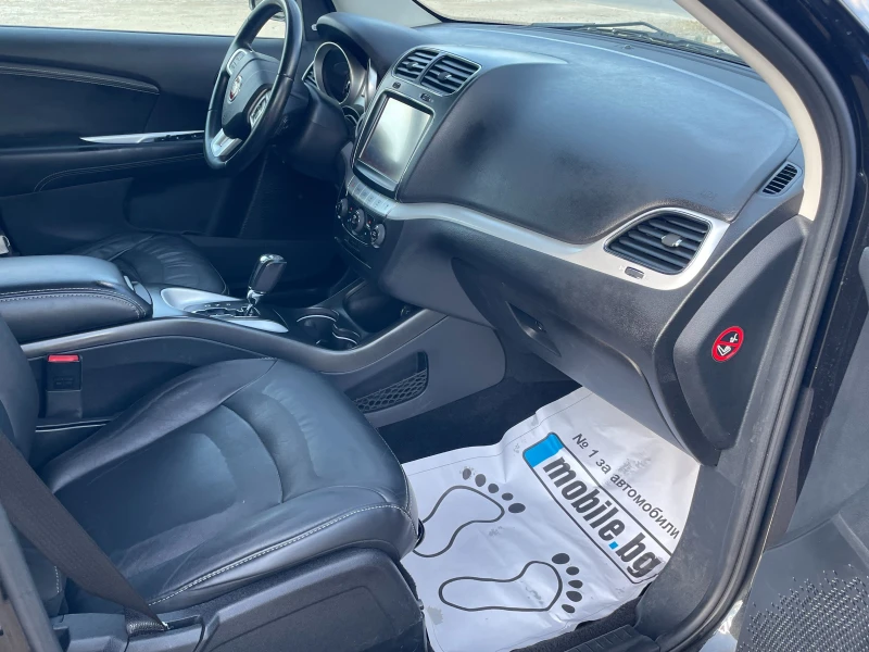 Fiat Freemont НОВ ВНОС ИТАЛИЯ 4x4 7 МЕСТА НАВИГАЦИЯ КОЖА, снимка 13 - Автомобили и джипове - 51049956