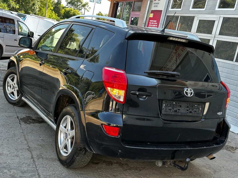 Toyota Rav4 2.2D-CAT/ KEYLESS, снимка 6 - Автомобили и джипове - 51890809