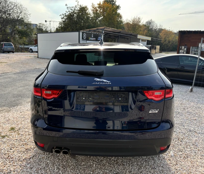 Jaguar F-PACE Нов внос от Италия Навигация Кожа 4х4, снимка 3 - Автомобили и джипове - 52042601
