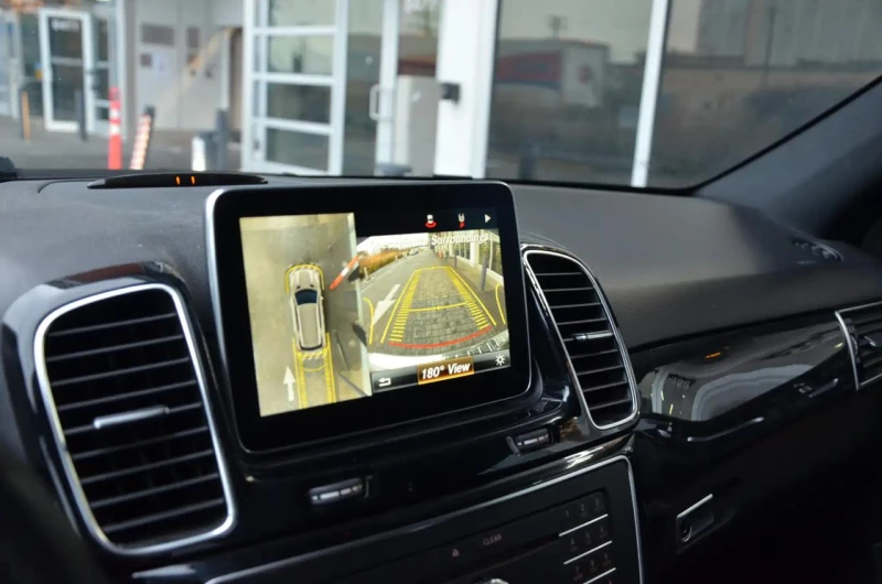 Mercedes-Benz GLE 350 AMG packet* H&K* Подгреви* 360* Пано, снимка 14 - Автомобили и джипове - 52752081