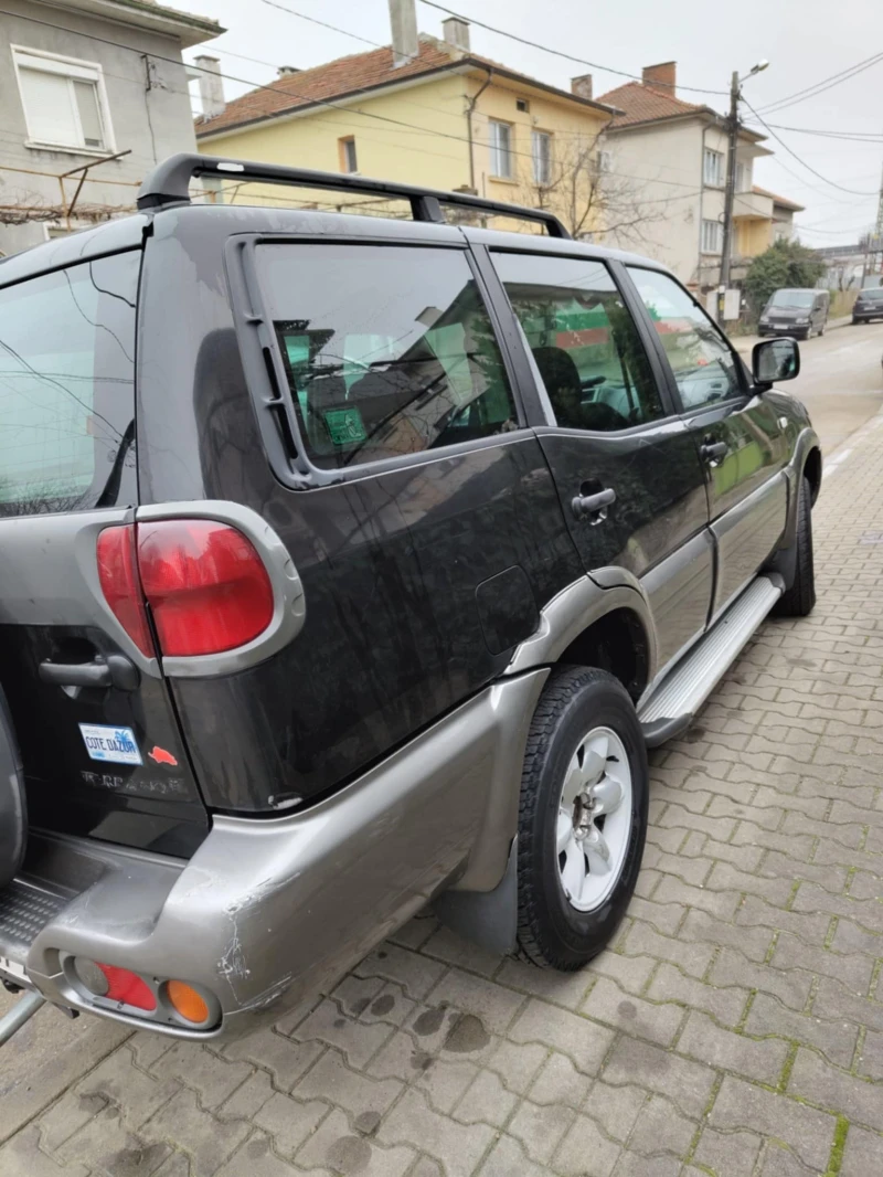 Nissan Terrano, снимка 4 - Автомобили и джипове - 53125418
