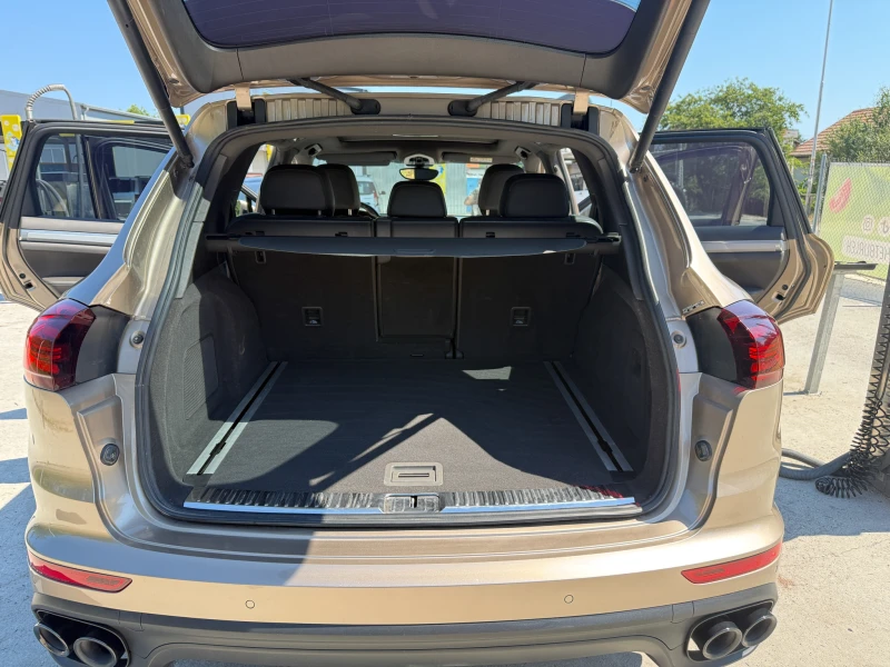 Porsche Cayenne, снимка 12 - Автомобили и джипове - 53418078