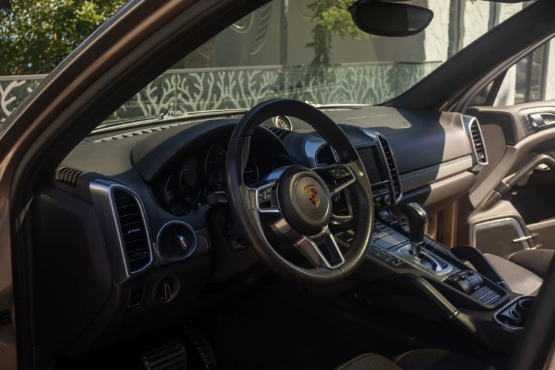 Porsche Cayenne, снимка 8 - Автомобили и джипове - 53418078