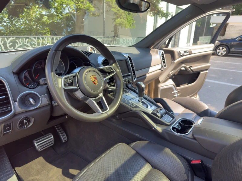 Porsche Cayenne, снимка 10 - Автомобили и джипове - 53418078