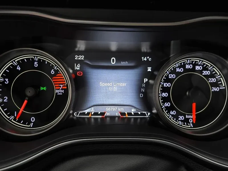 Jeep Cherokee (Kl) 2.4 Limited Awd, снимка 7 - Автомобили и джипове - 55190085