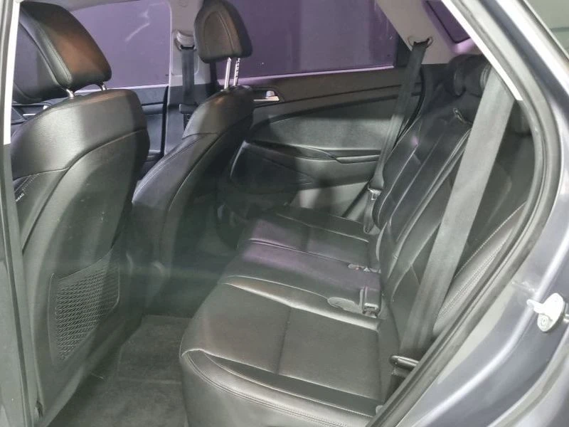 Hyundai Tucson Diesel 2.0 2WD| 134к.с., снимка 14 - Автомобили и джипове - 56125825