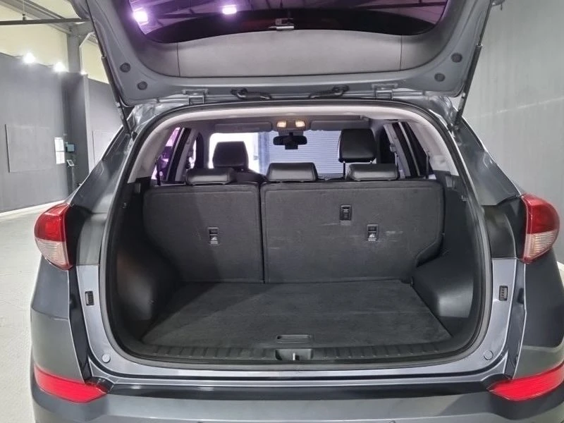 Hyundai Tucson Diesel 2.0 2WD| 134к.с., снимка 17 - Автомобили и джипове - 56125825