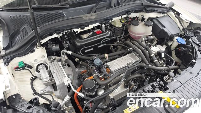 Mercedes-Benz EQA, снимка 6 - Автомобили и джипове - 56281858