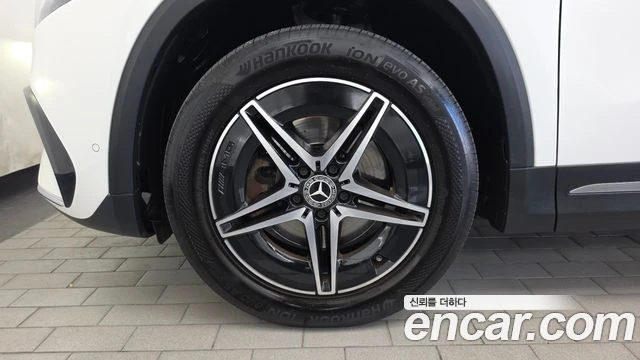 Mercedes-Benz EQA, снимка 5 - Автомобили и джипове - 56281858