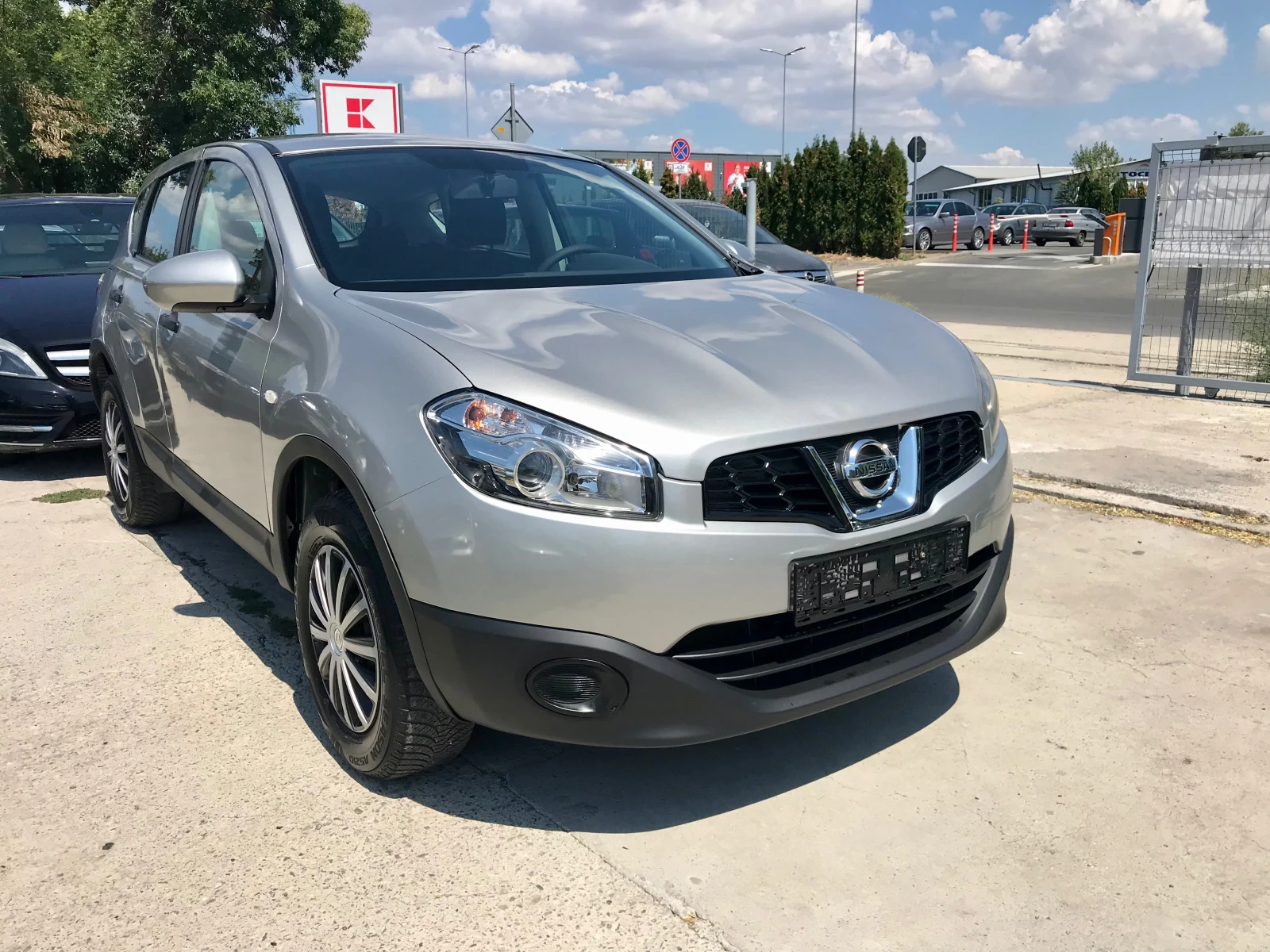 Nissan Qashqai 1.6-бензин-face - изображение 2