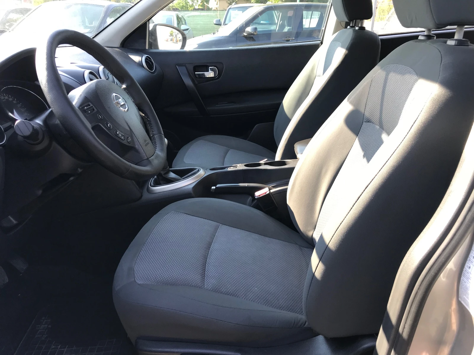 Nissan Qashqai 1.6-бензин-face - изображение 10