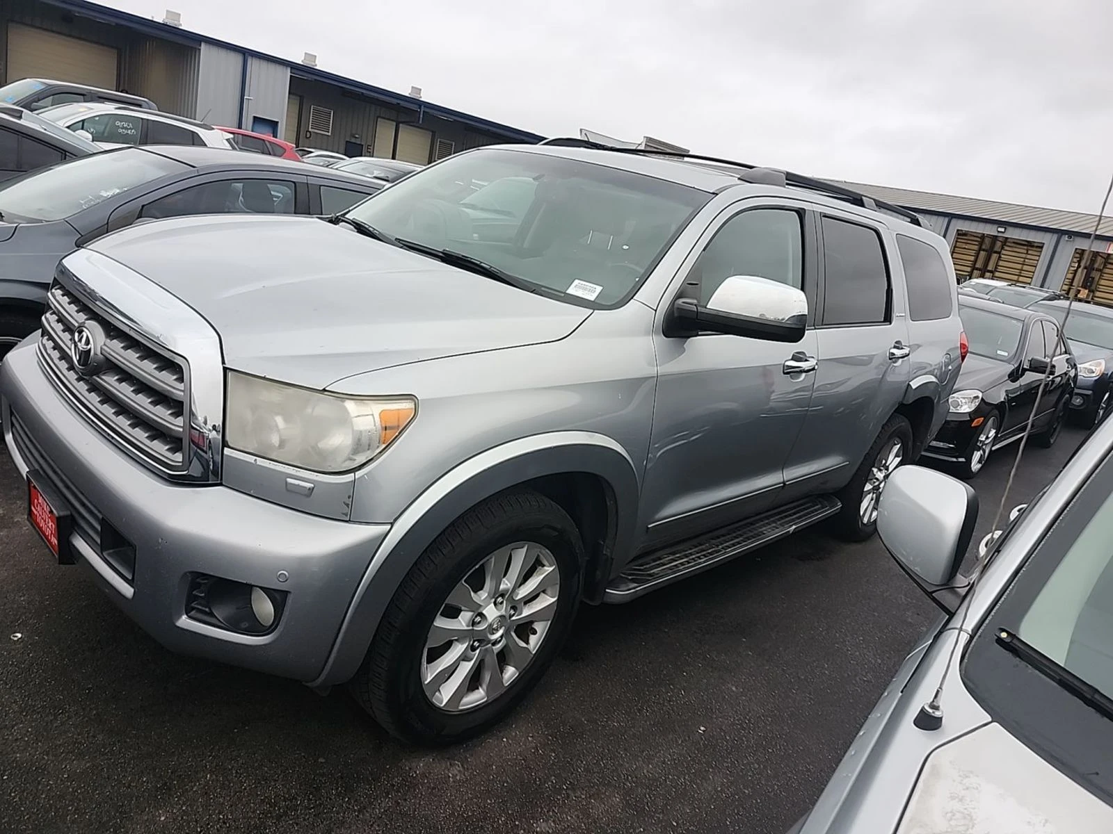 Toyota Sequoia 2014 PLATINUM* 5.7 V8* ОБДУХ* 7МЕСТА* ДИСТРОНИК* J - изображение 2