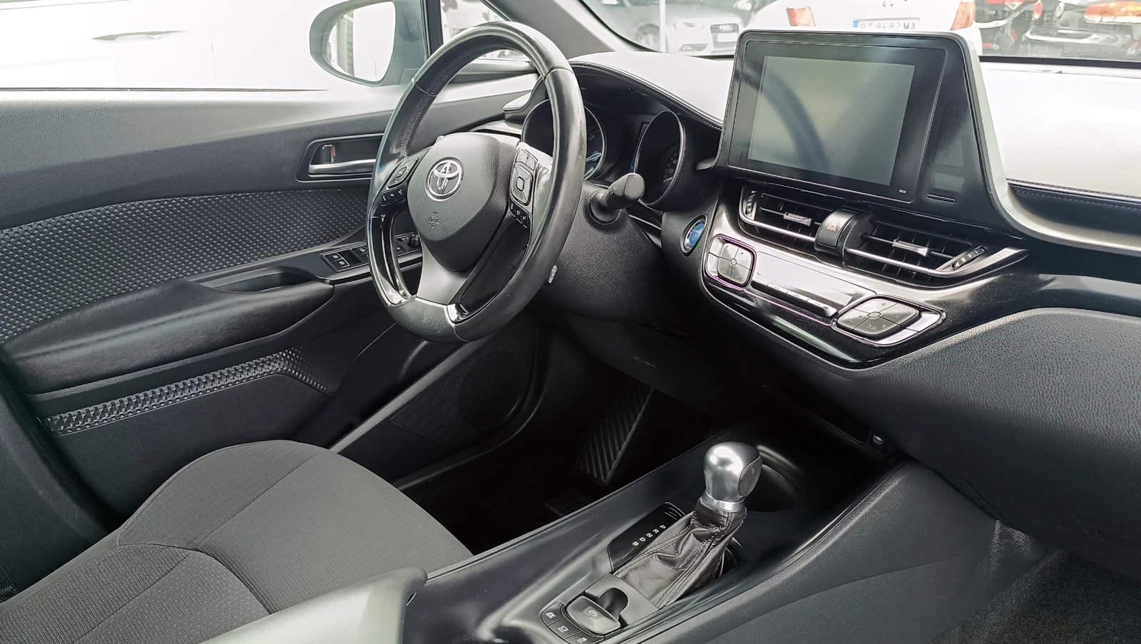 Toyota C-HR 1.8i Hybrid | Mobile.bg   11